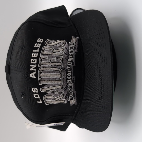 Starter| NWT Vintage NFL Black Los Angeles Raiders Sports Cap Snap Back - Picture 4 of 14
